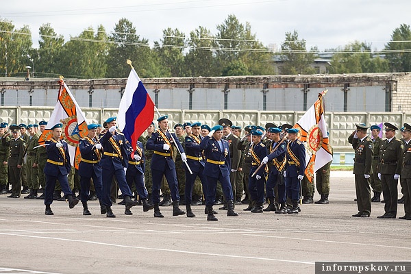 На фото: военнослужащие